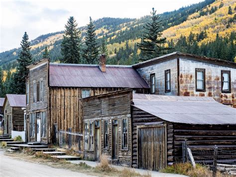  Vernon, Colorado: Bir Western Şaheseri mi? Yoksa Karanlık Bir Gizemi mi?